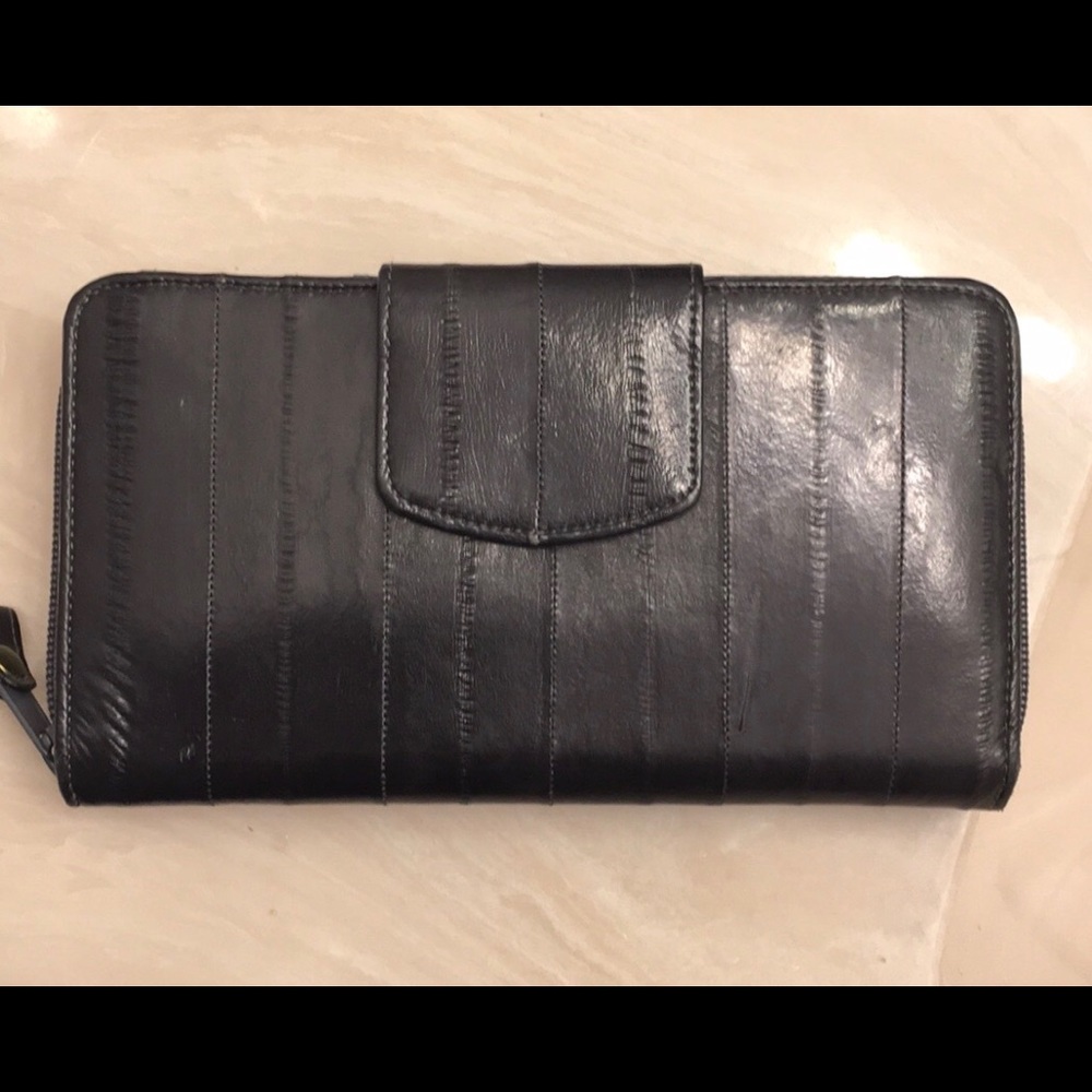 Real ell skin wallet. Navy blue nwot